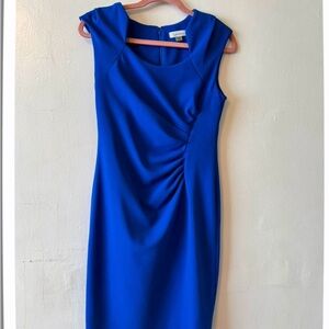 Vestido(ComoNuevo
Calvin Klein
Size 6 (petite) Cocktail Dress
Azul